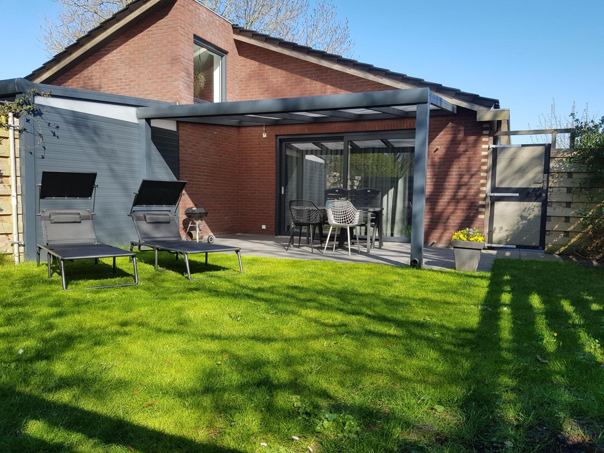 Luxe Zomerwoning Met Omheinde Tuin Voor Hond En Kinderen Dirkshorn Экстерьер фото